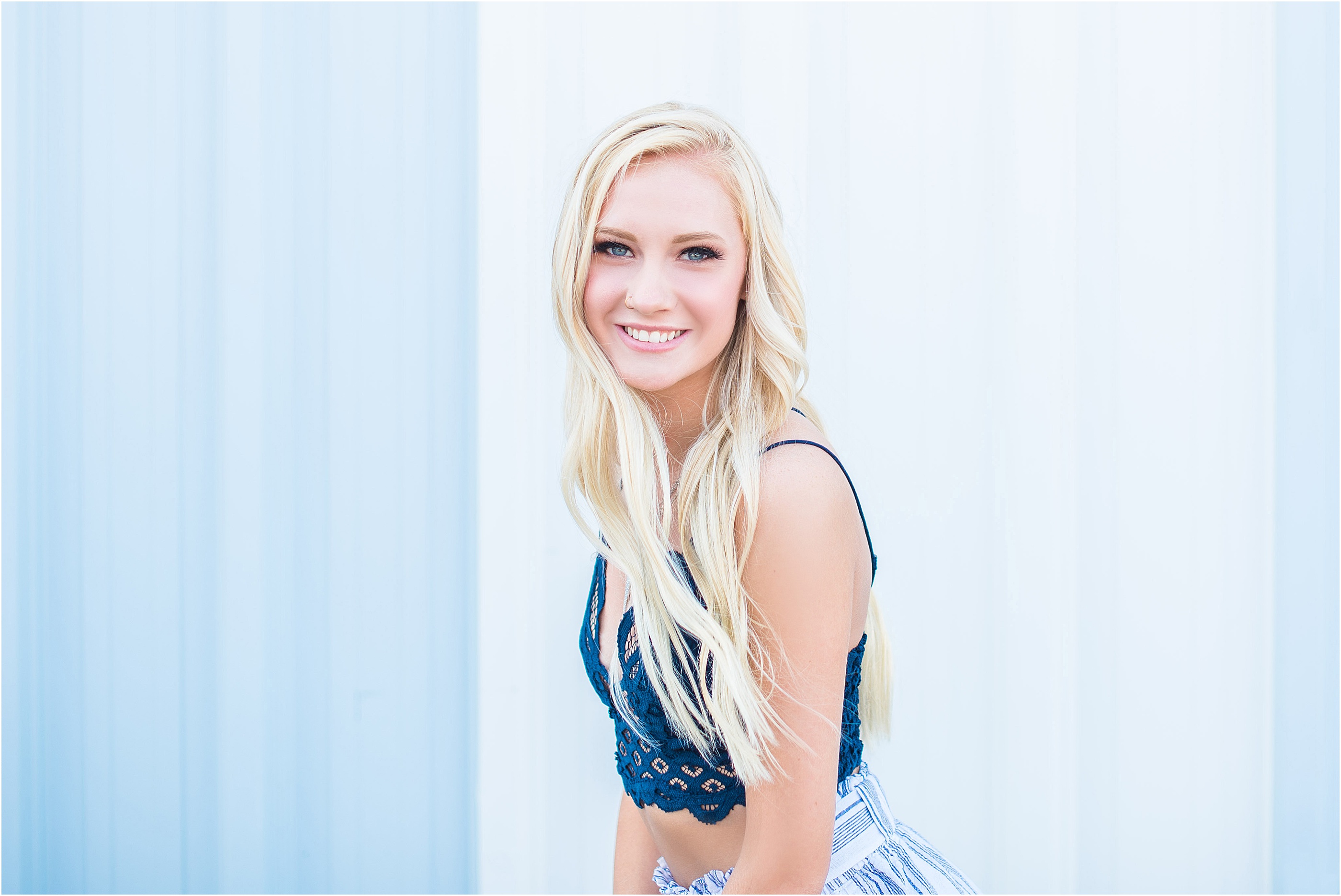 colorful downtown senior session 0068
