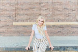 colorful downtown senior session 0084